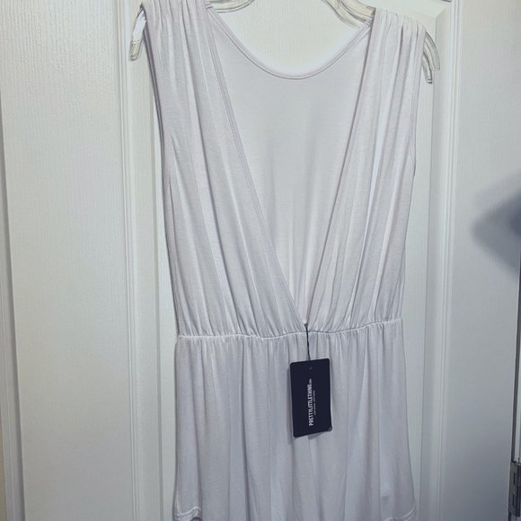Pretty Little Thing-NWT-Swim Suit Cover Up-Romper-One Piece-Soft-Low Cut Front - Picture 2 of 10